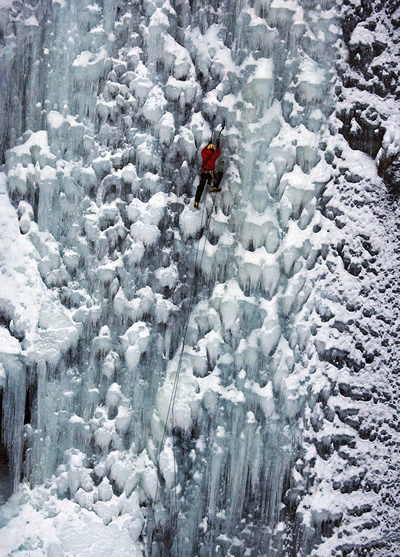 Anna Torretta guida alpina e drytooling